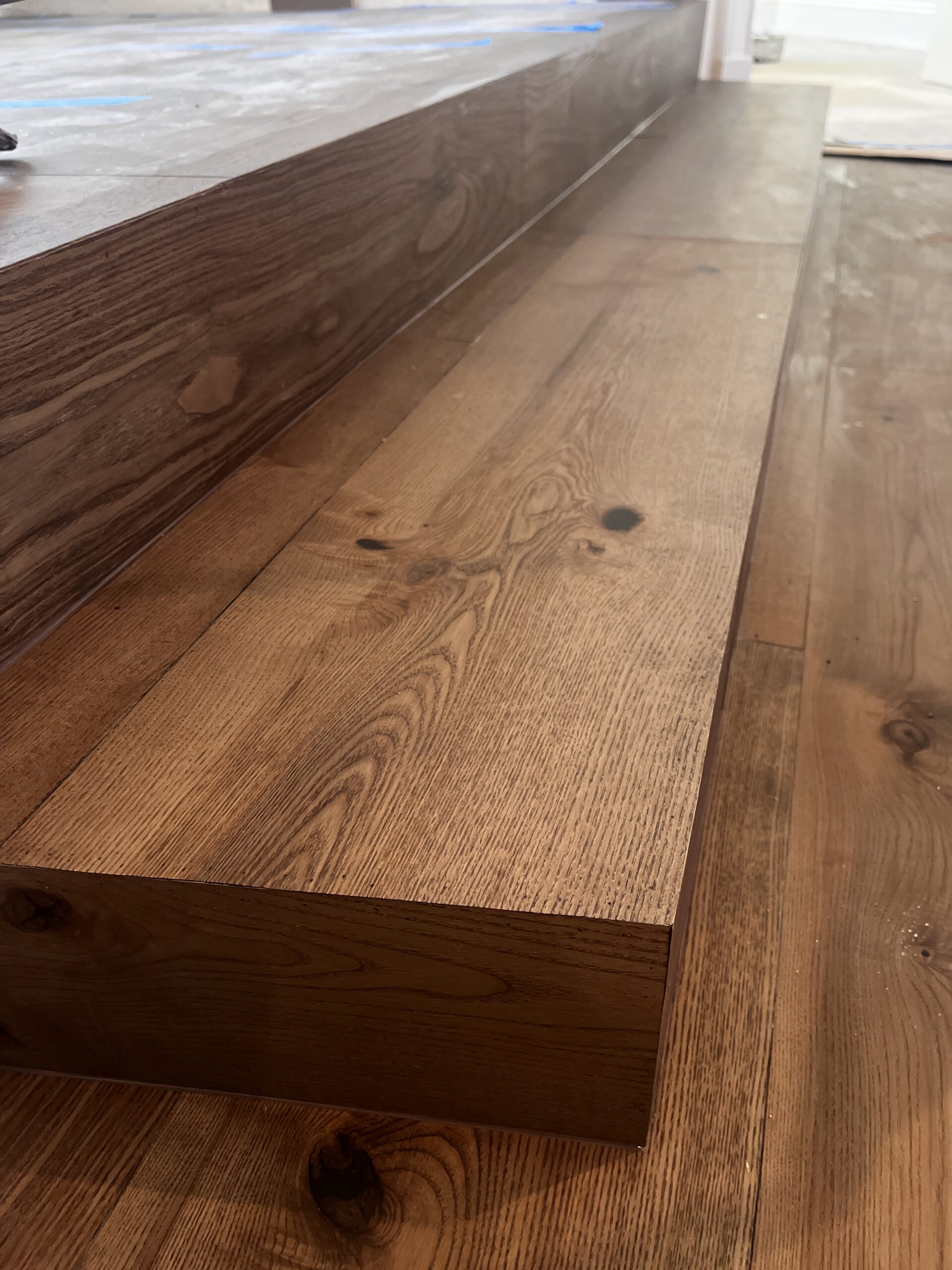 Stair entry — 45° miters, sharp 90° corners — Osprey